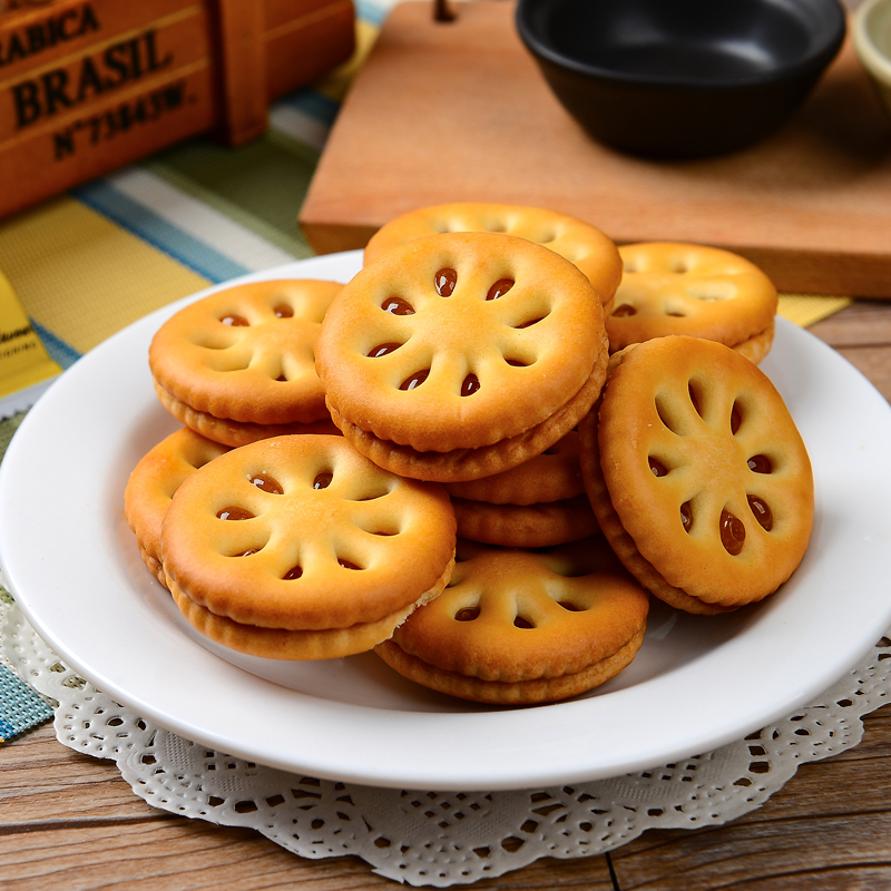 零食大礼包夹心饼干香港进口CAIBOSS维塔果酱夹心饼干250g两袋装